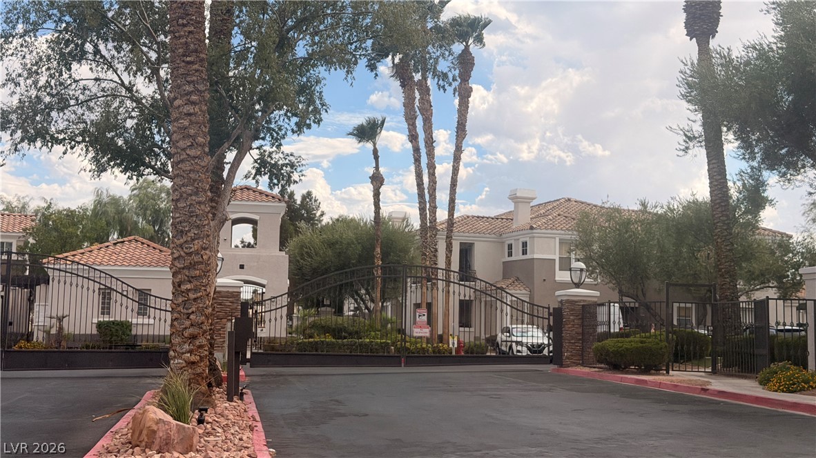2325 Windmill Parkway 1613