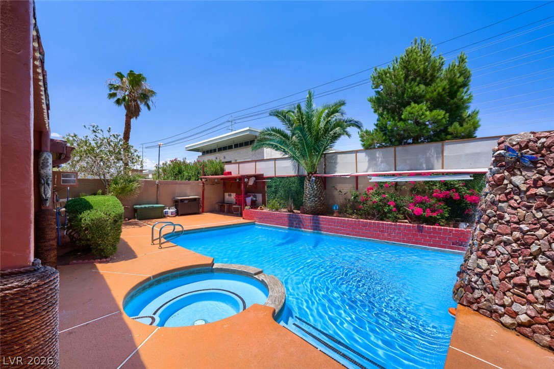 6712 Oak Valley Drive