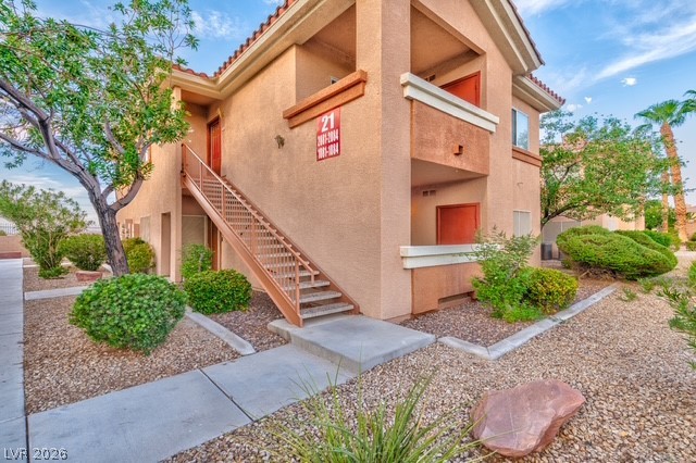 1050 East Cactus Avenue 1081