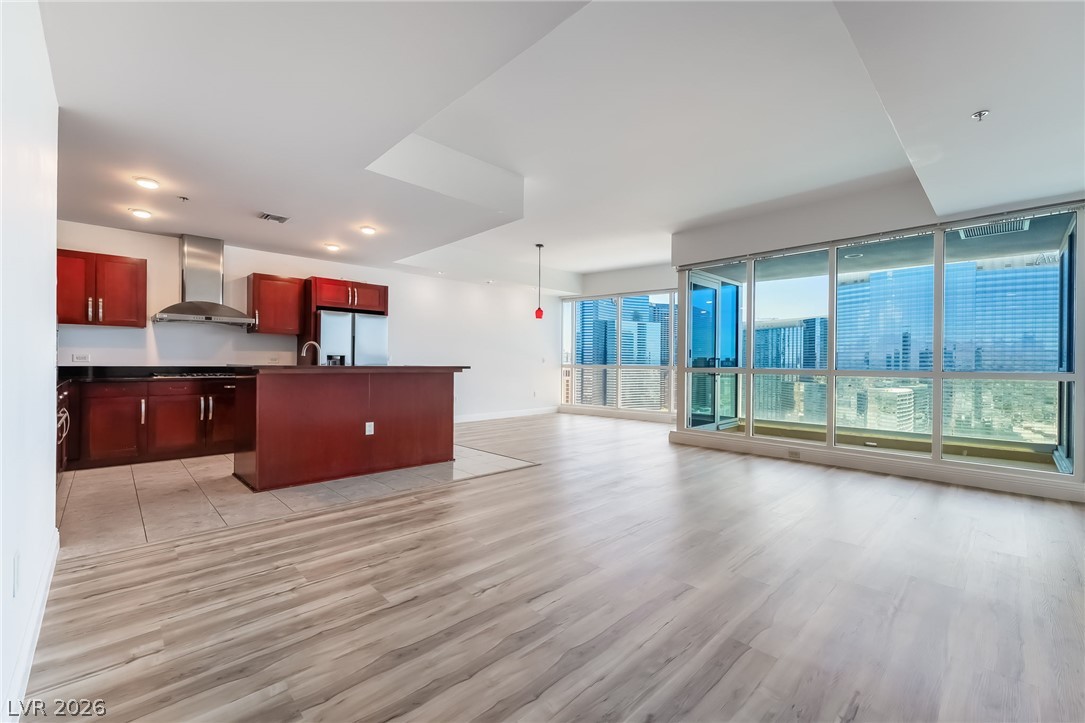 4575 Dean Martin Drive 2809