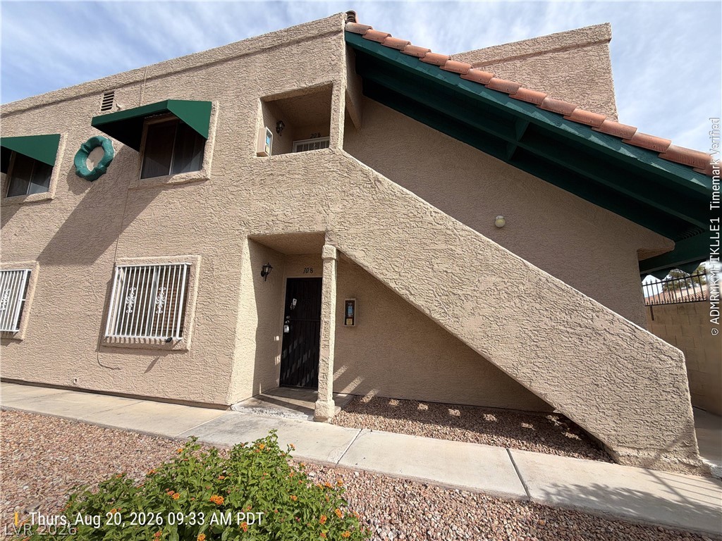 6750 Del Rey Avenue 108