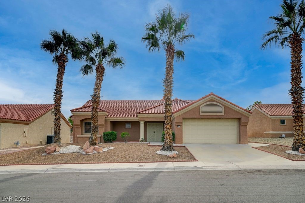 8901 Villa Ridge Drive