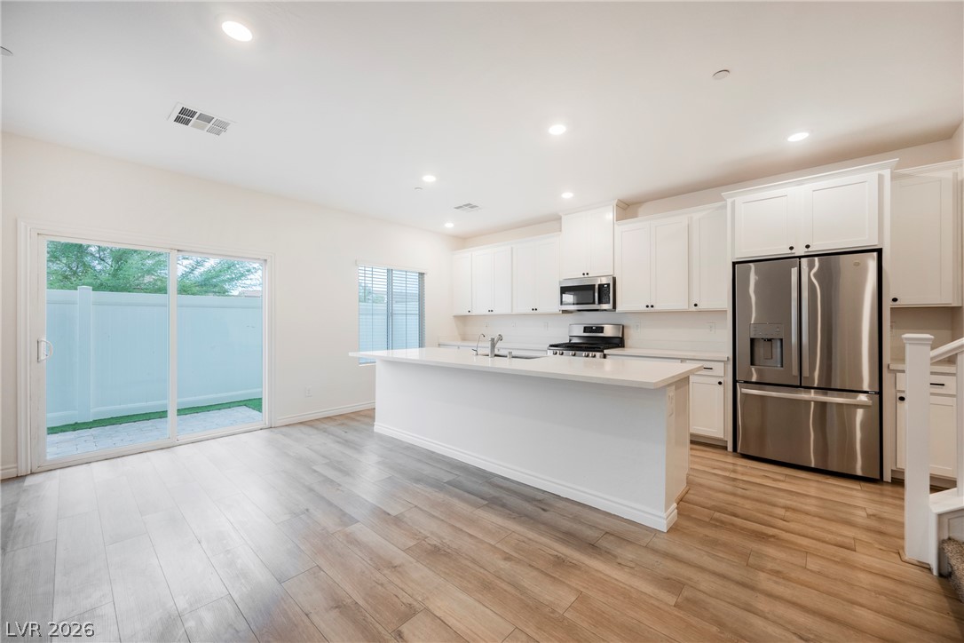 275 Callen Falls Avenue 2113