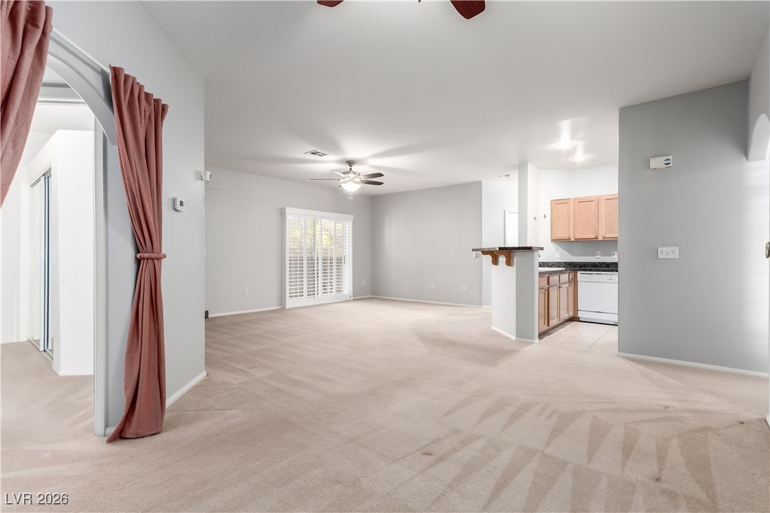 1708 Sky Of Red Drive 204