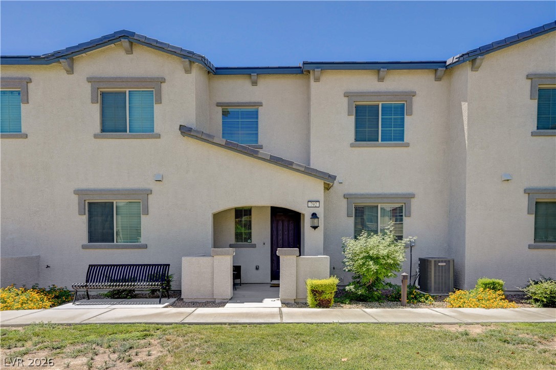 792 Grand Country Avenue