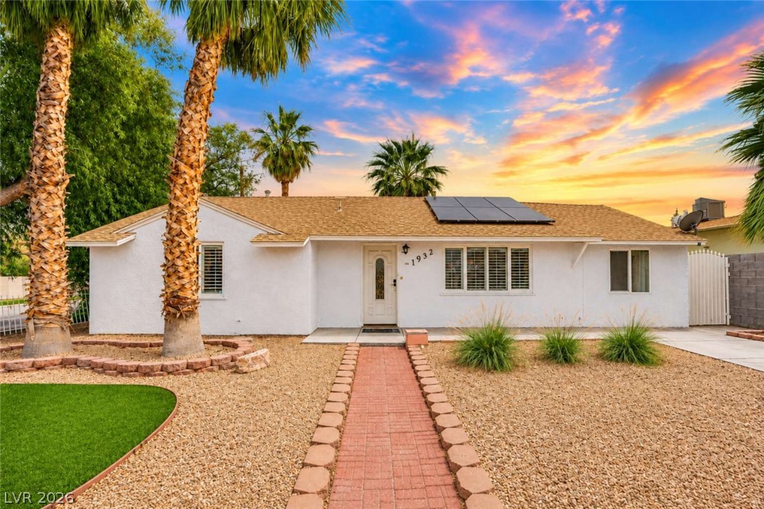 1932 Hassett Avenue
