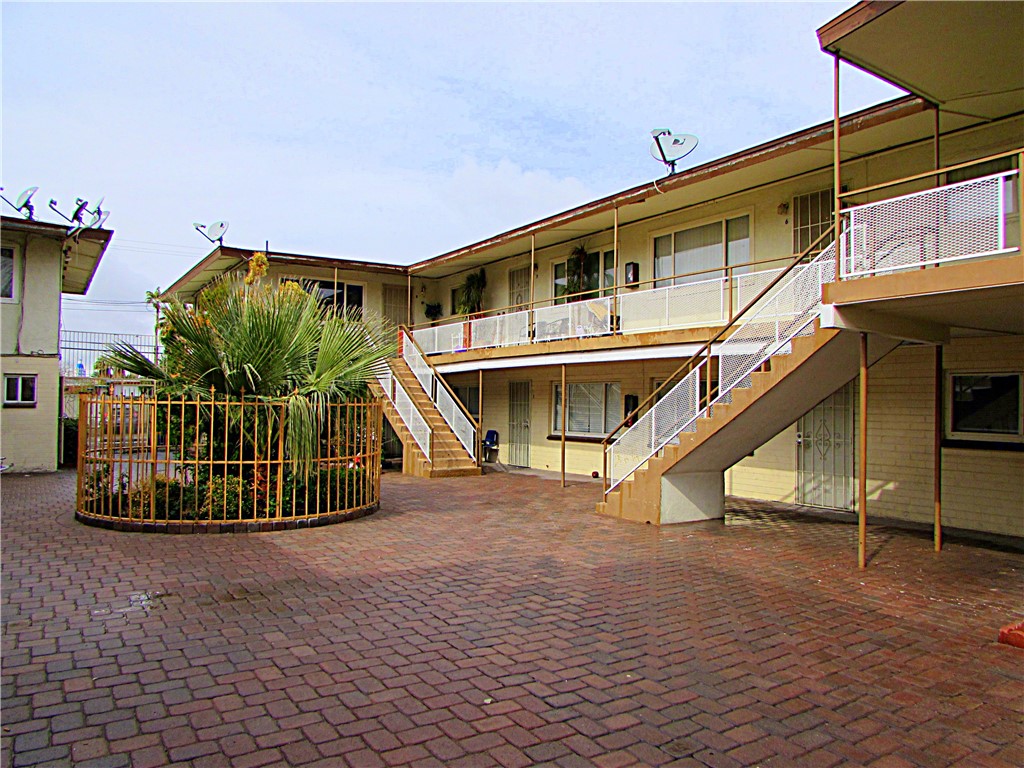 1904 Rexford Drive 3