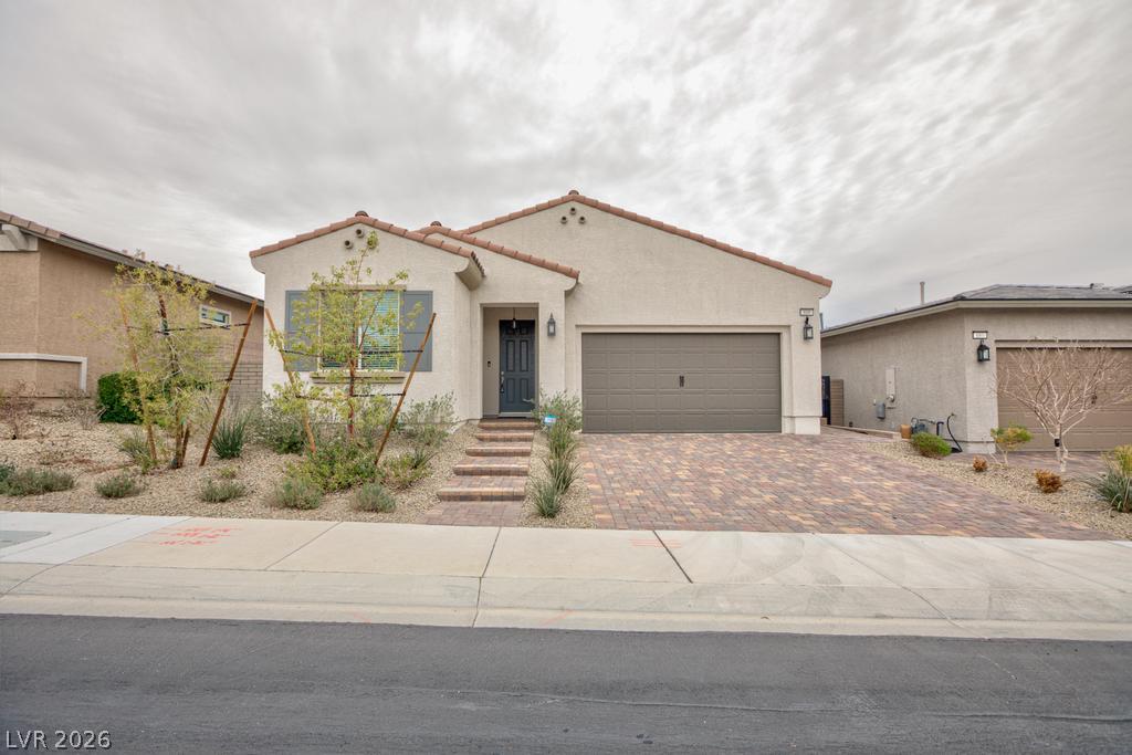 689 Monteverdi Peak Street