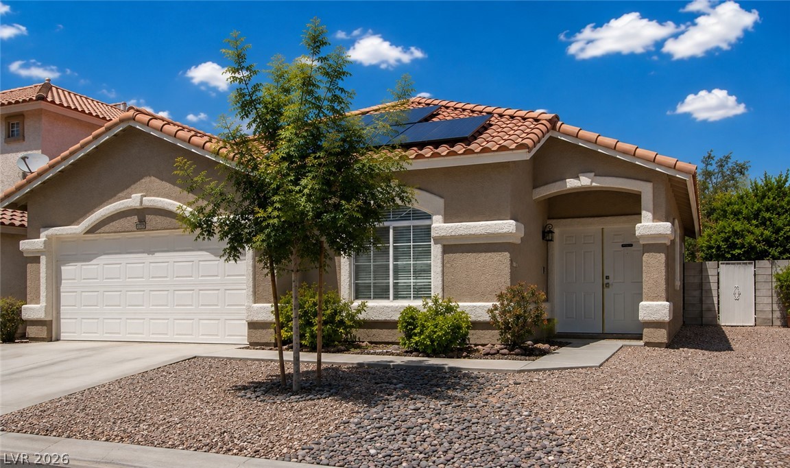 912 Sterling Thorn Court