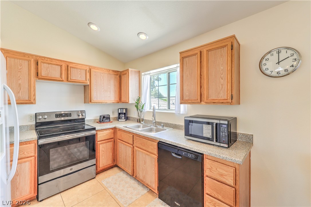 5330 Portavilla Court 203