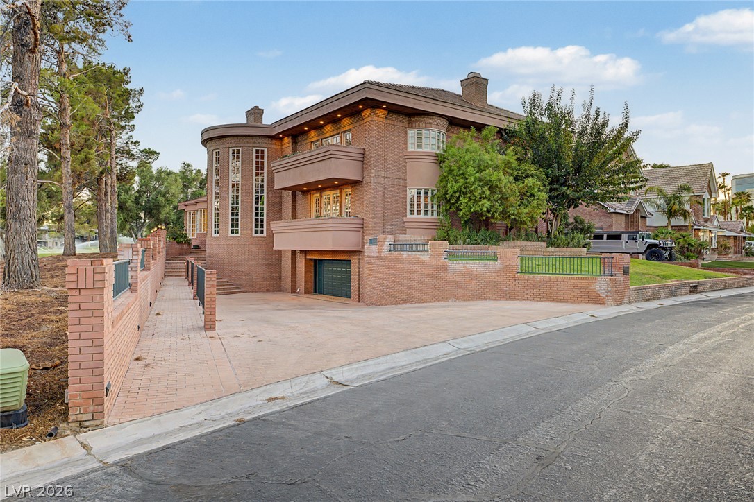 1105 Broadmoor Avenue