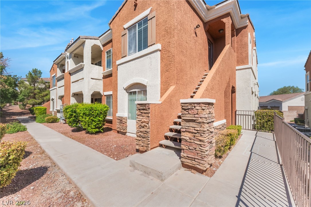9303 West GILCREASE Avenue 2189