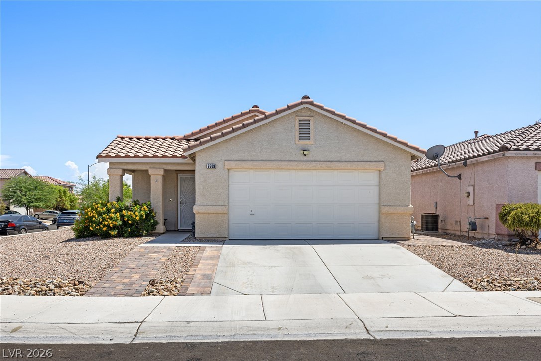 8609 Majestic Pine Avenue