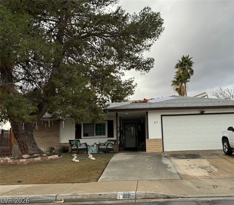212 Bradshaw Way