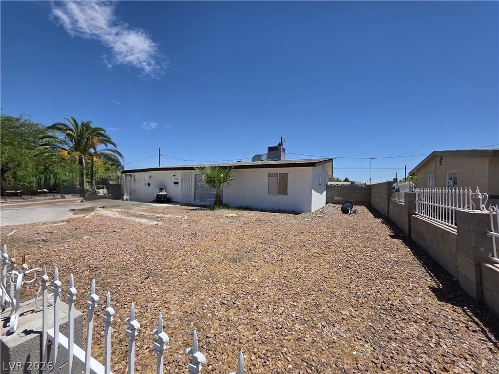 910 Magnolia Avenue