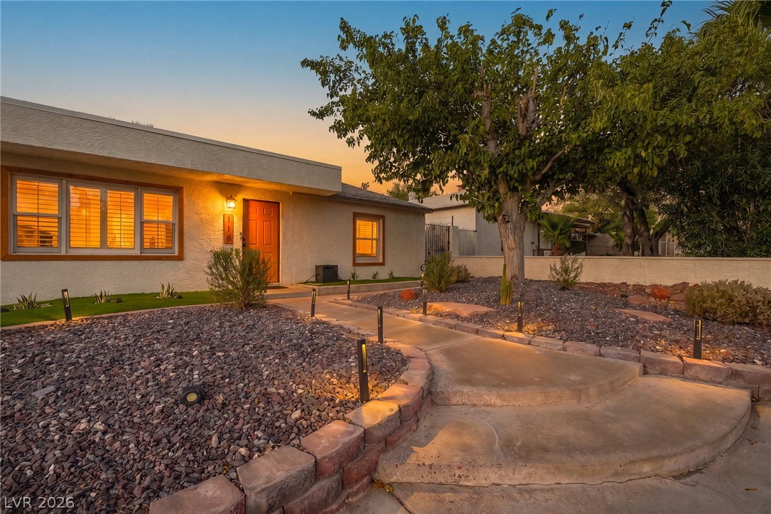 118 Ocotillo Street