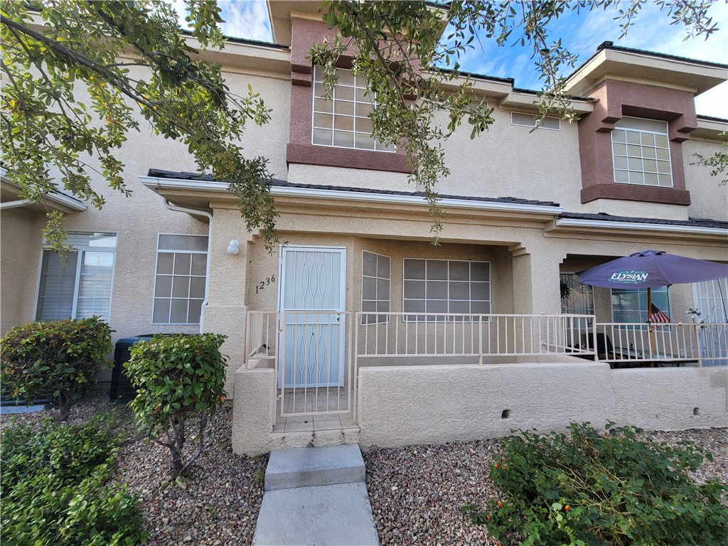 1236 DUSTY CREEK Street n/a
