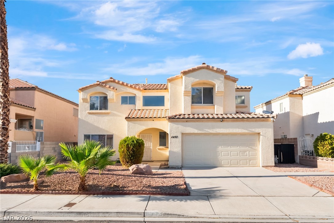 4492 East Mesa Vista Avenue