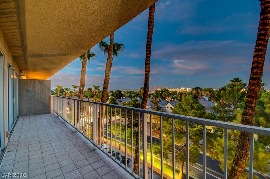3111 Bel Air Drive 5H