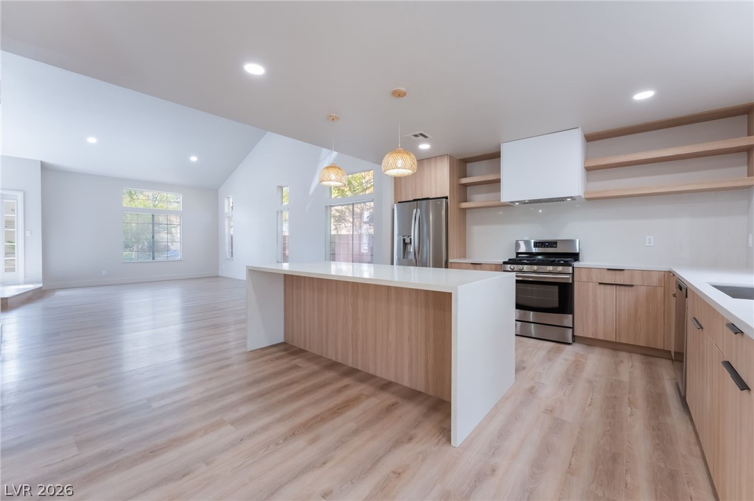 2100 Desert Peak Road