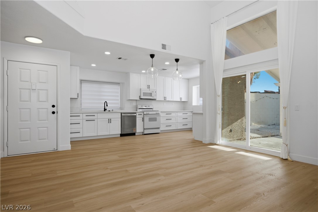 1447 Tiny Pebble Way