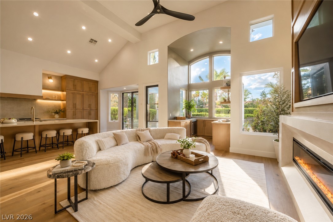 8800 Lusso Court