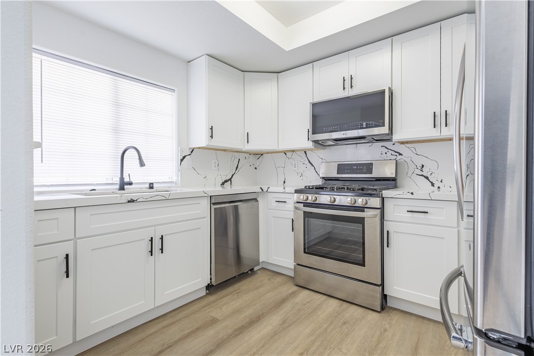 323 Seine Way 323