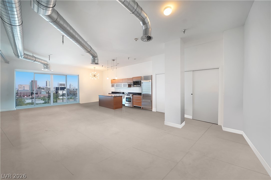 200 Hoover Avenue 810