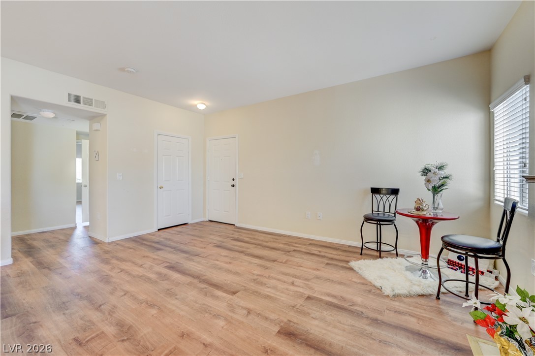 855 North Stephanie Street 2711