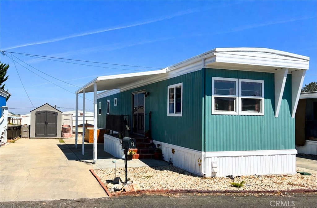 1600 E Clark 8