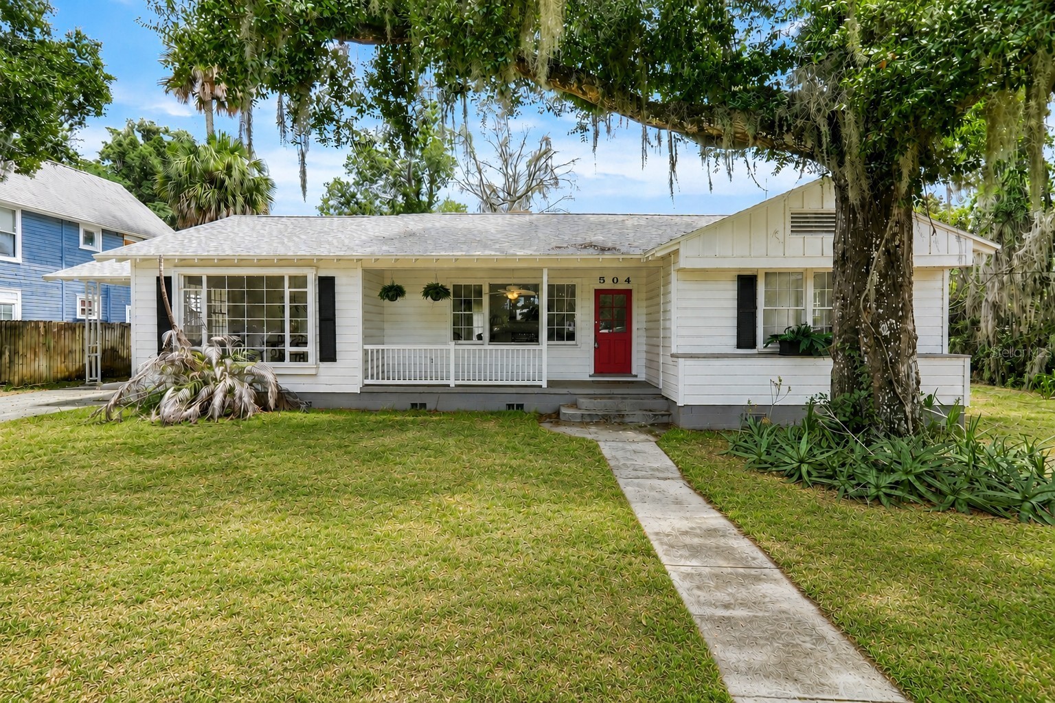 504 E CITRUS AVE