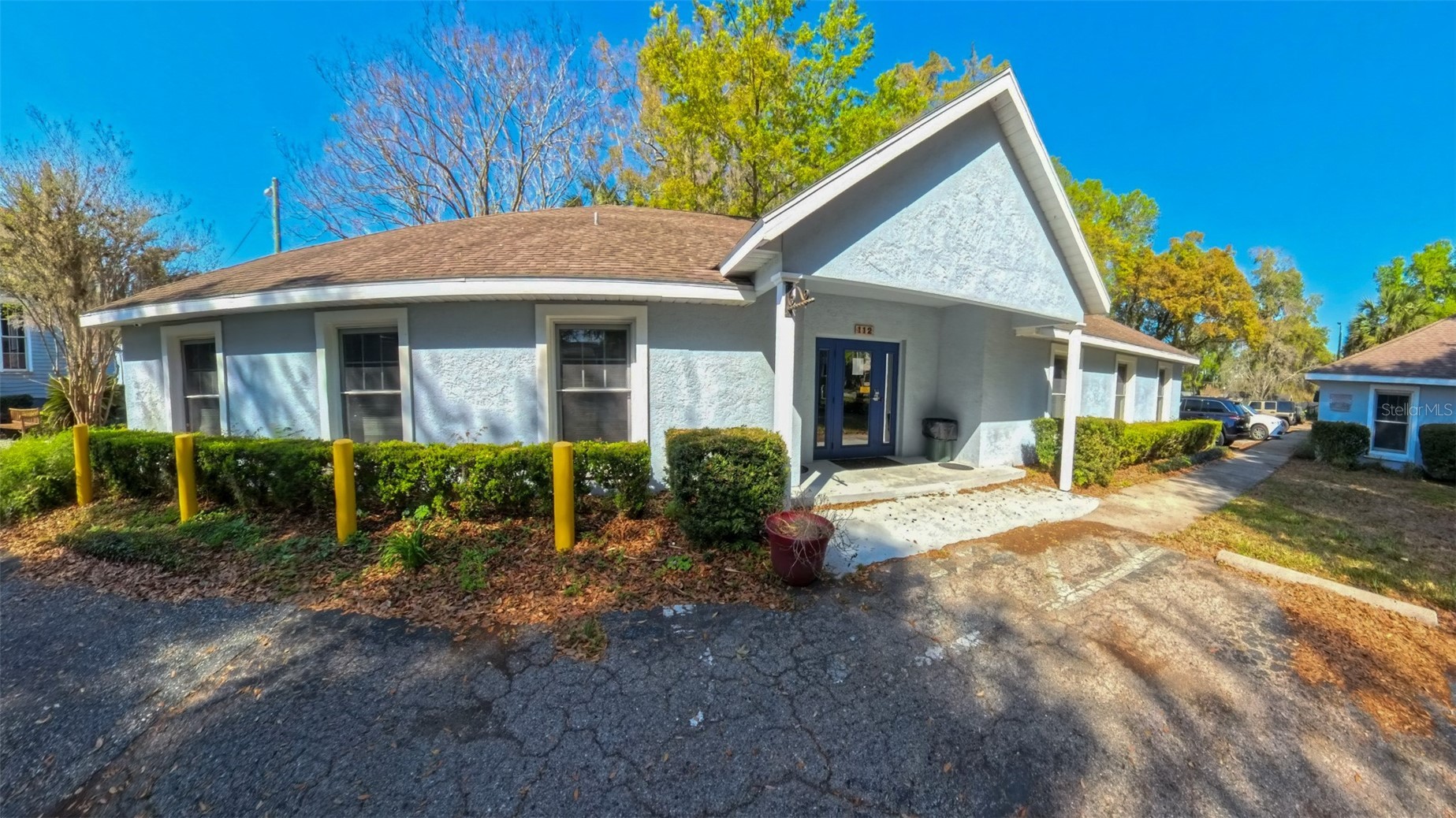 112 NE SANCHEZ AVENUE 1-2