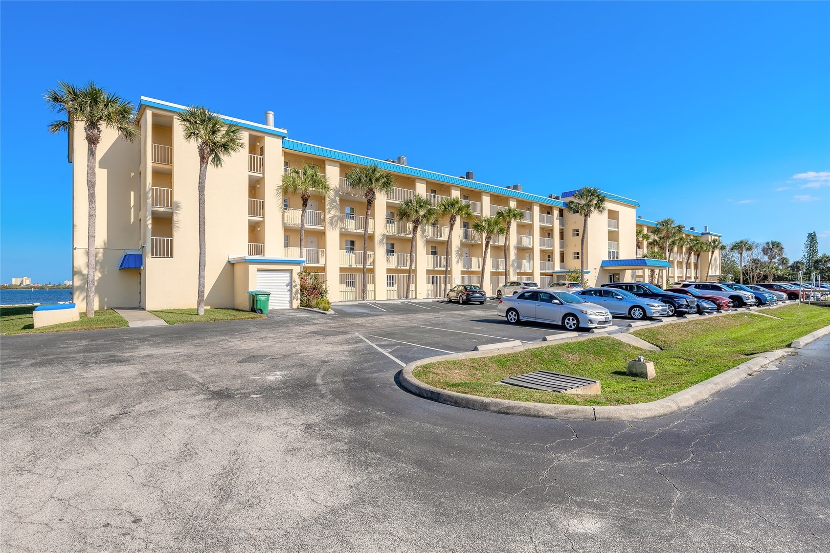 3131 S RIDGEWOOD AVENUE 101