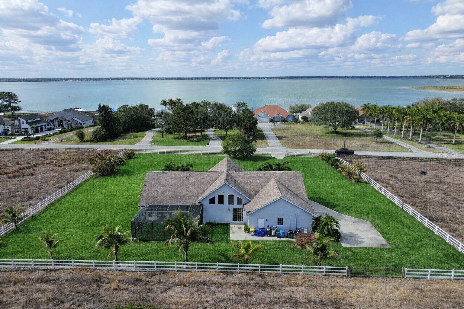 186 S BEAR POINTE DRIVE