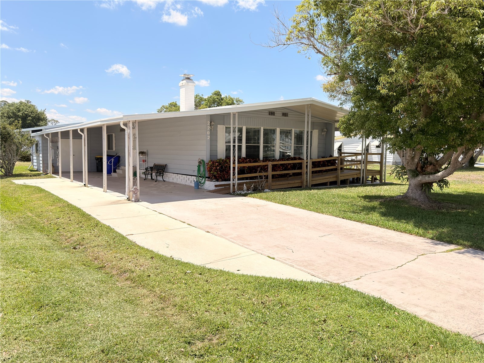 2202 BAHAMA ROAD W