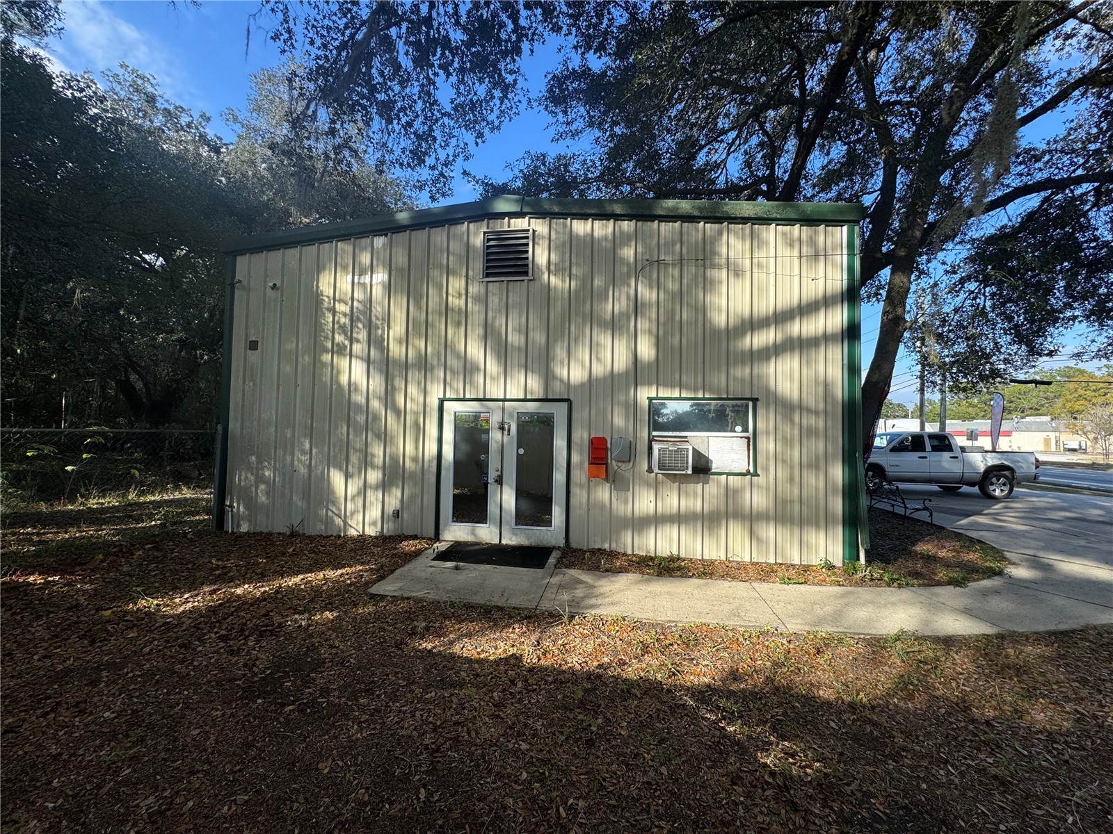 15050 NE US HIGHWAY 301