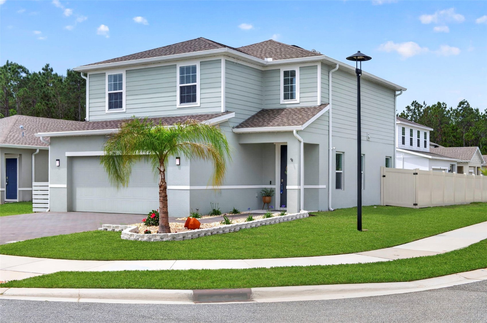 381 CRESTWIND DRIVE