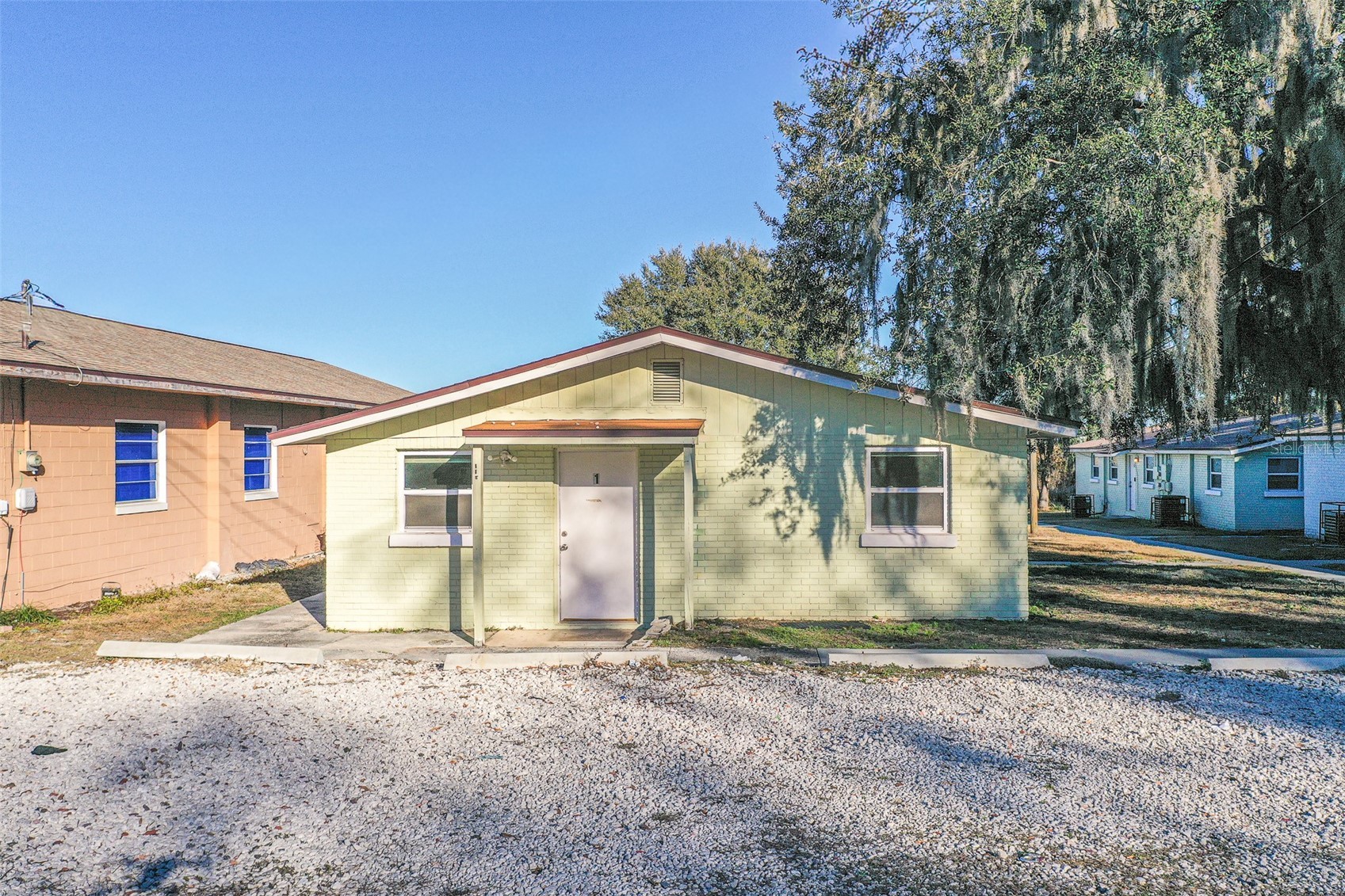 114 E NORTHSIDE DRIVE 3