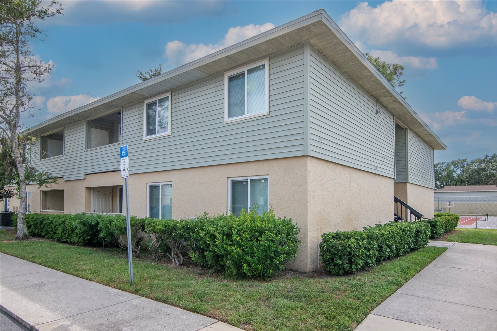 228 BERRY TREE PLACE