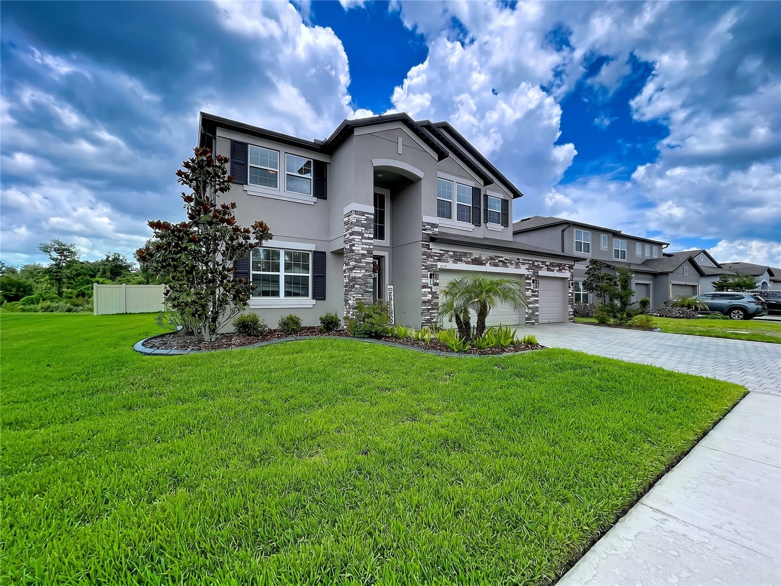 12093 NOUVEAU AVENUE