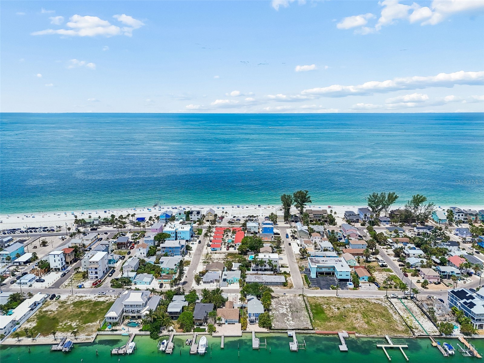 8125 BAYSHORE DRIVE