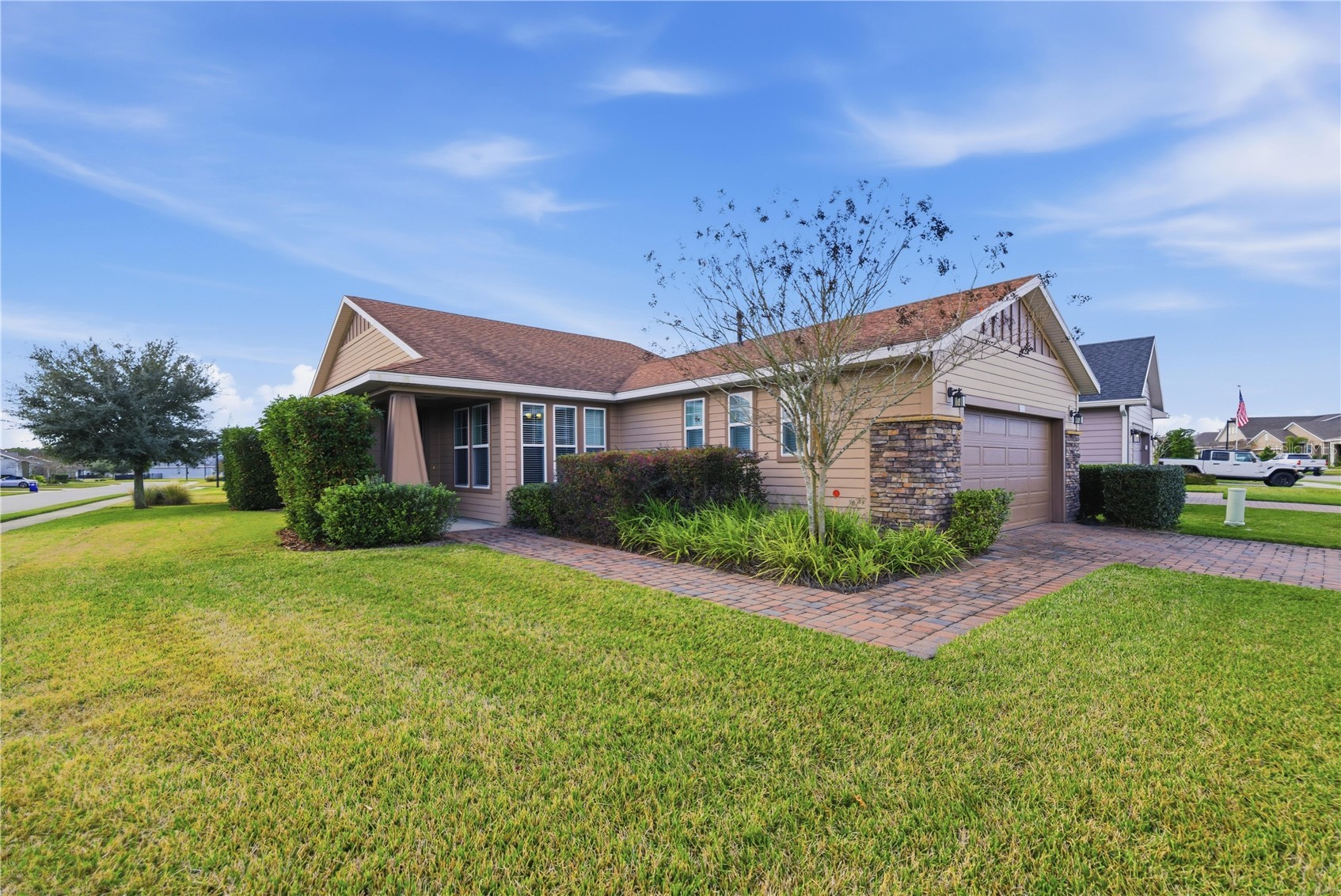 5504 NW 40TH LOOP