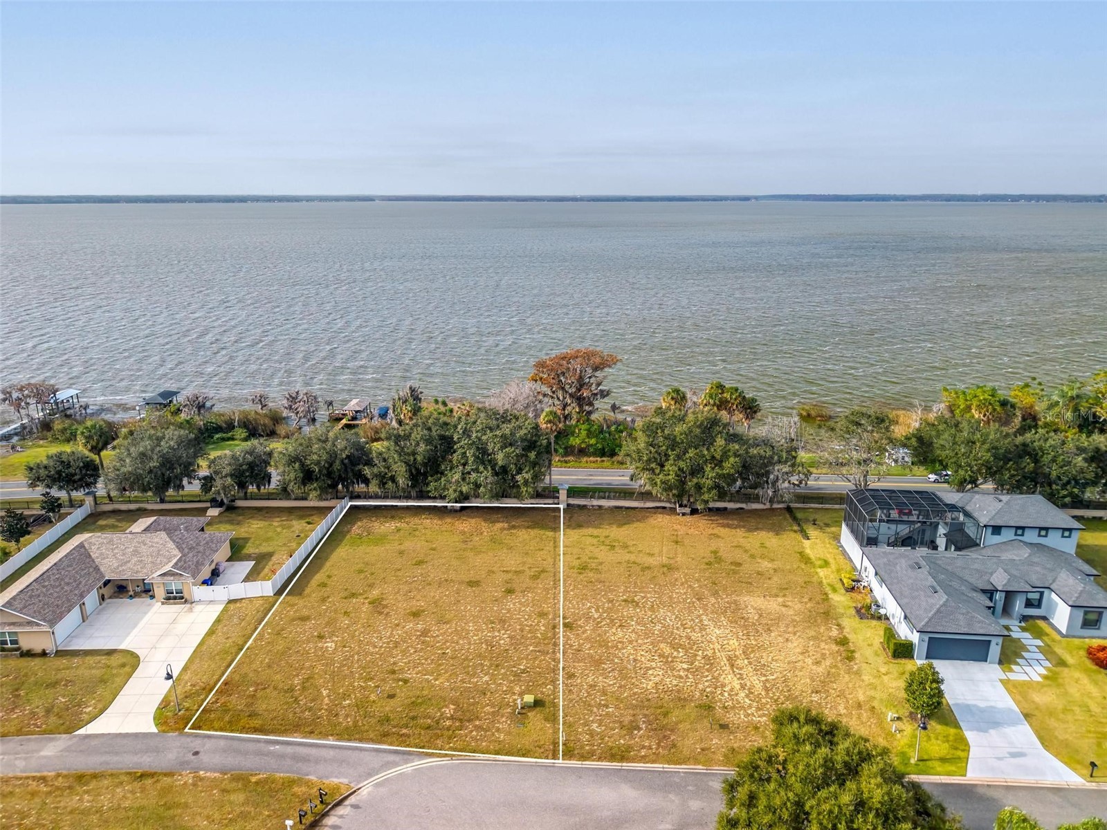 3225 LANDING VIEW