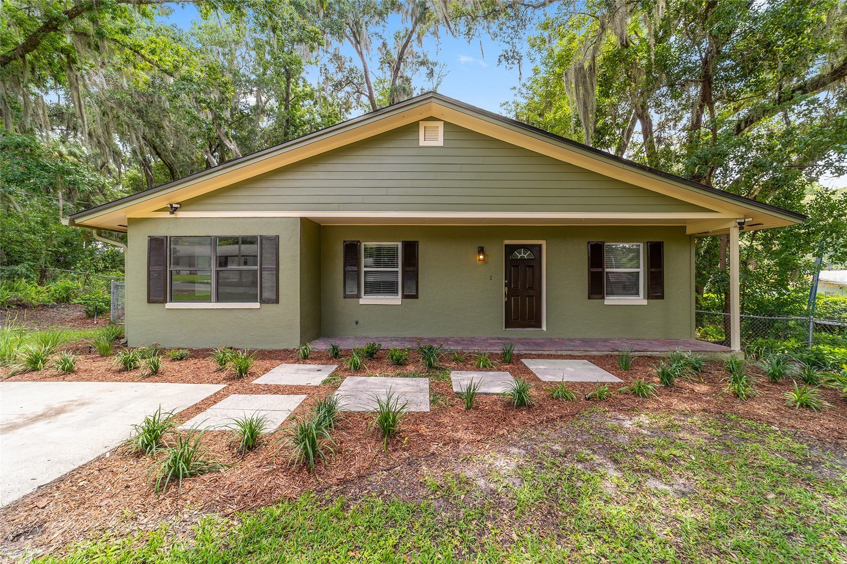 755 SE 29TH TERRACE