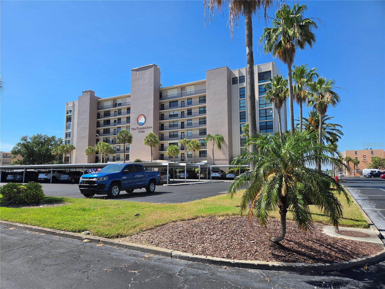 7700 SUN ISLAND DRIVE S 503