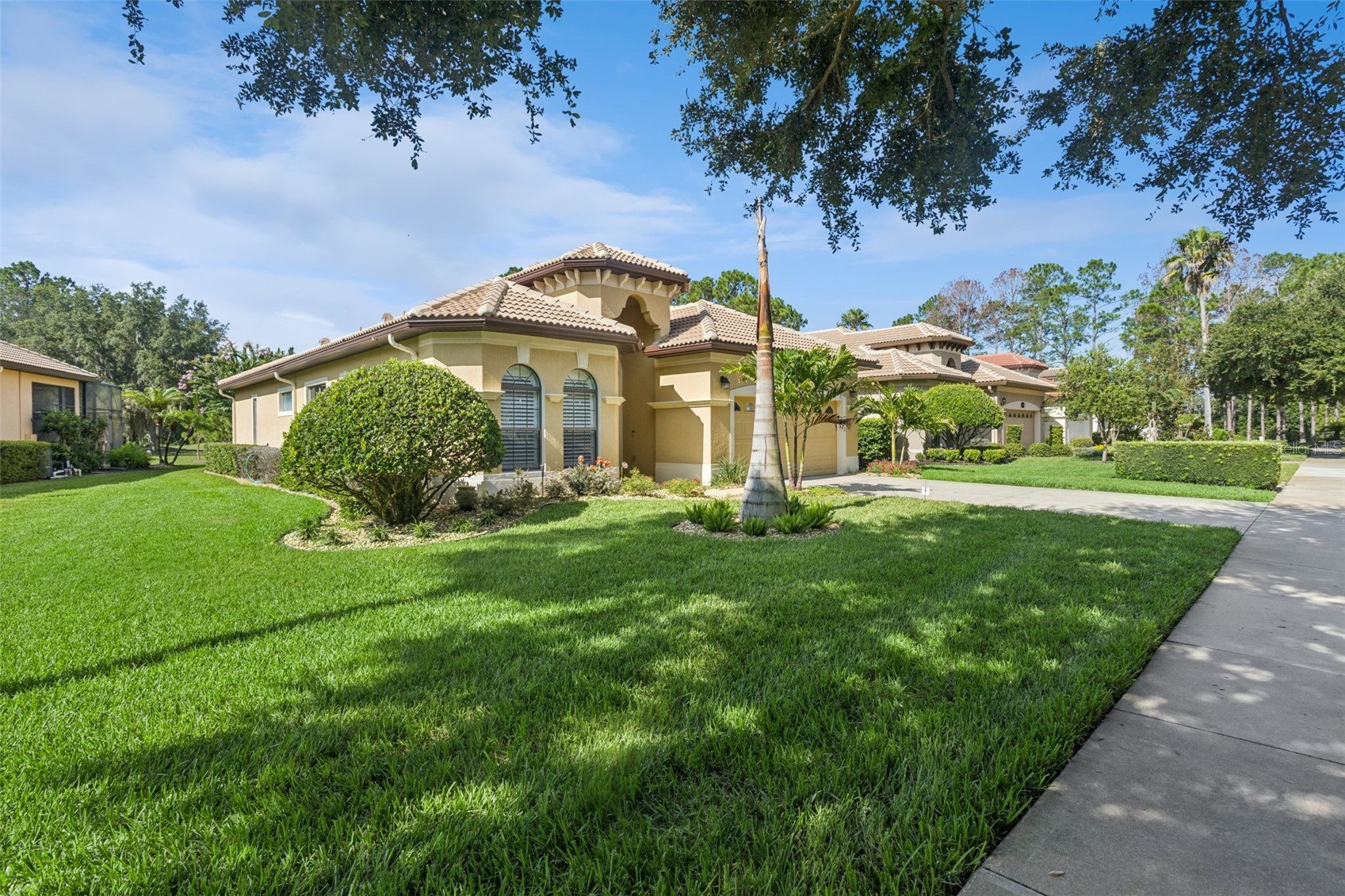 9512 SERRA COURT