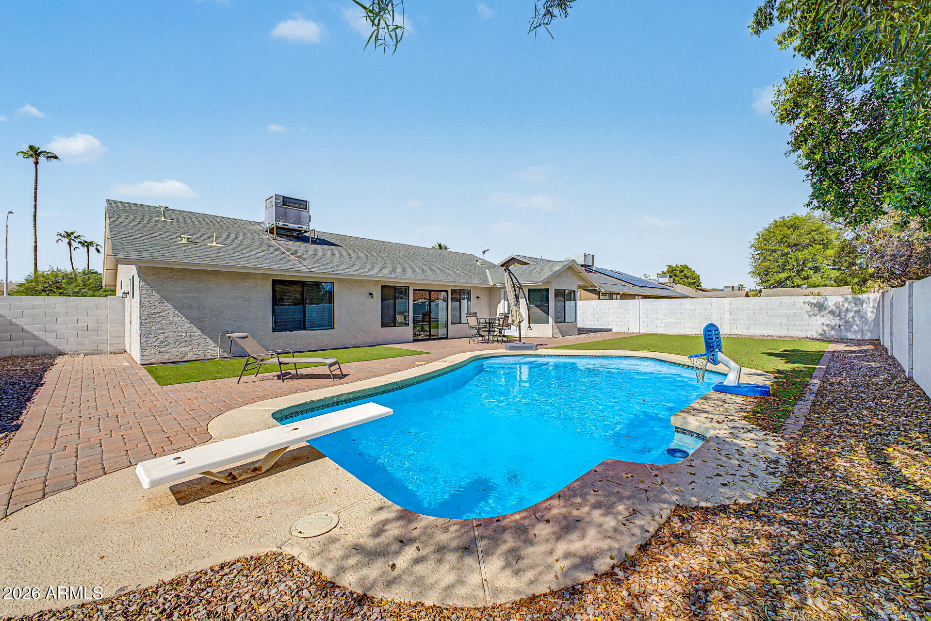 2067 W GILA Lane, Chandler, AZ 85224