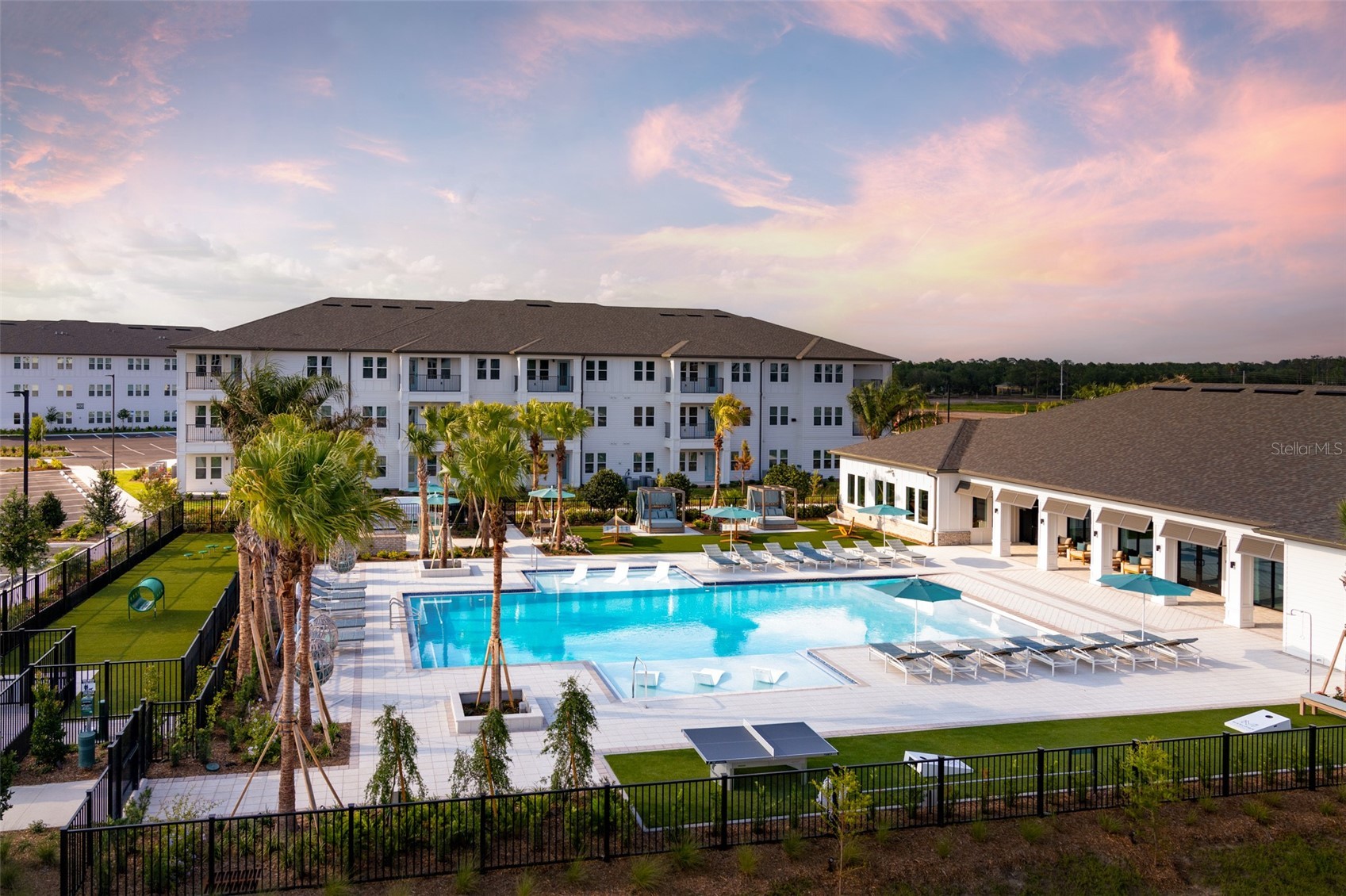 100 WINDFLOWER LANE C1