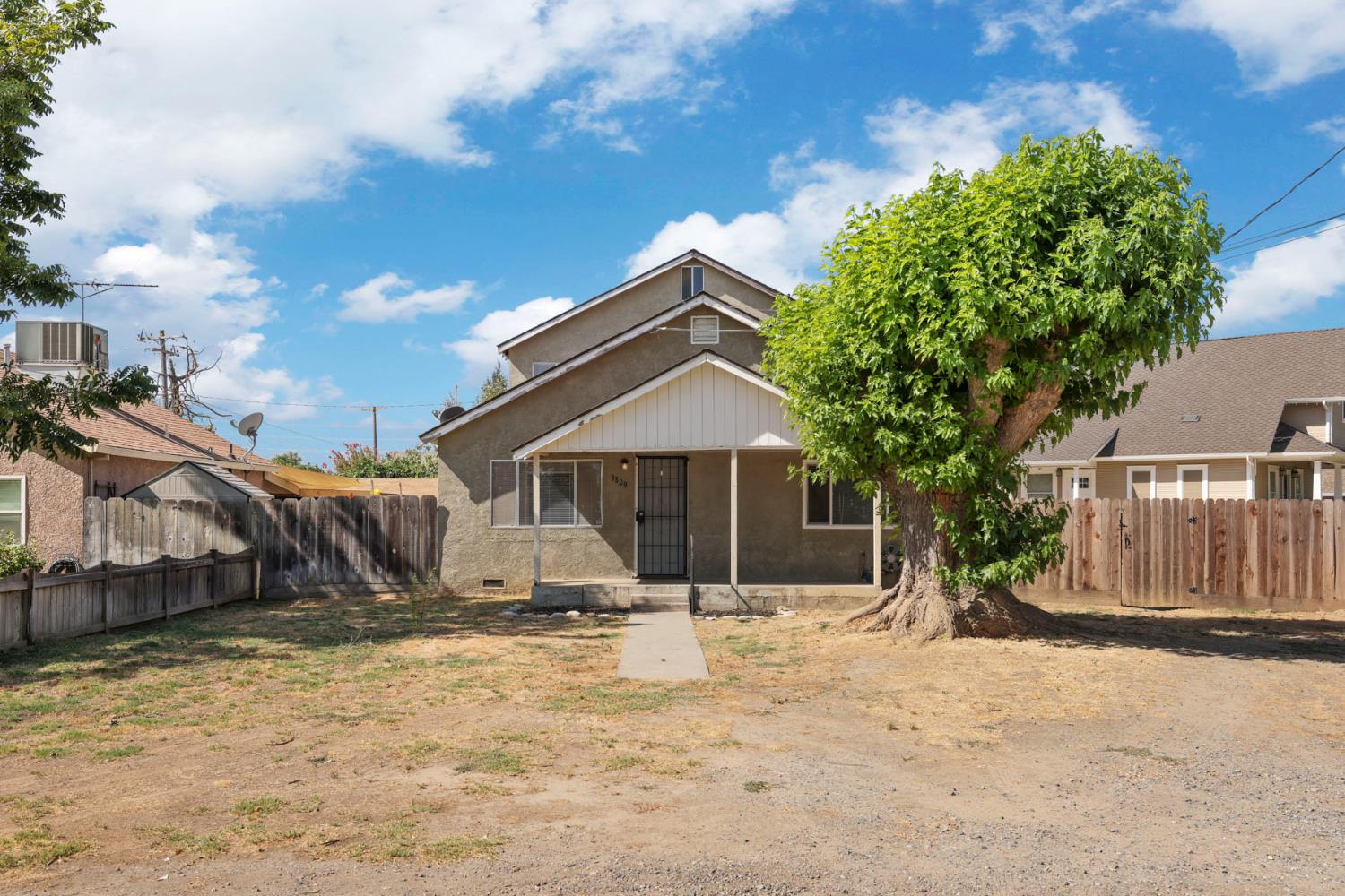 3809 Alameda Ave, Denair, CA 95316