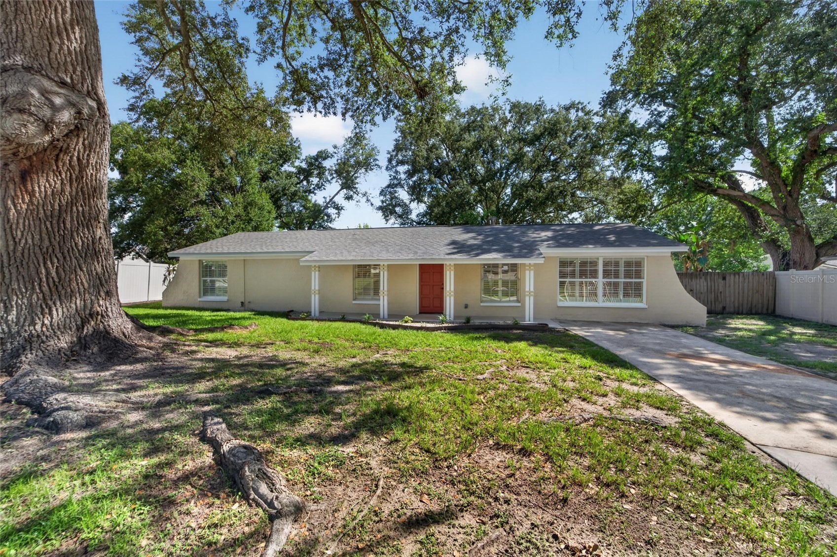 522 HIGHVIEW CIRCLE N